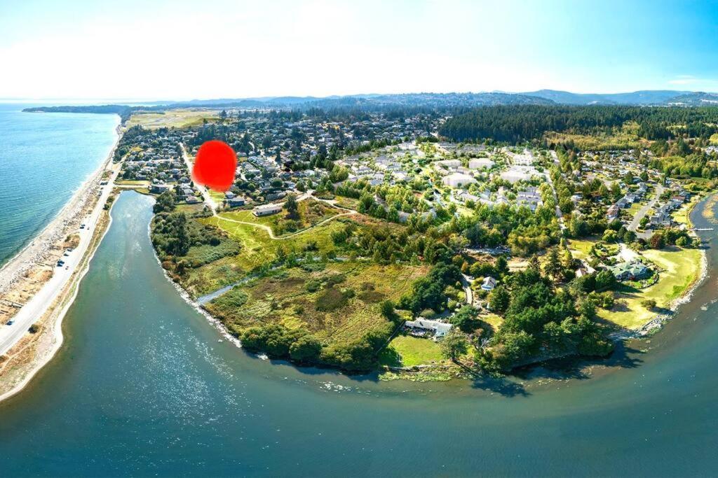 Esquimalt Lagoon Life Lägenhet Victoria Exteriör bild